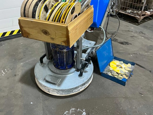 Stonetech vloerensvhuurmachine - afbeelding 7 van  11