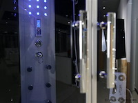 Stoomcabine met whirlpool massagebad - halfrond - wit bad met zwarte cabine 135x135x220 cm - afbeelding 5 van  10