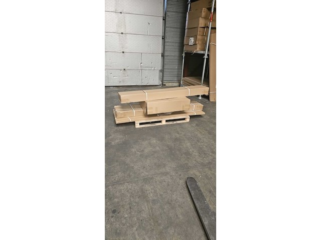 Stoomcabine vonato, halvo spajet, zwart & wit - afbeelding 2 van  2