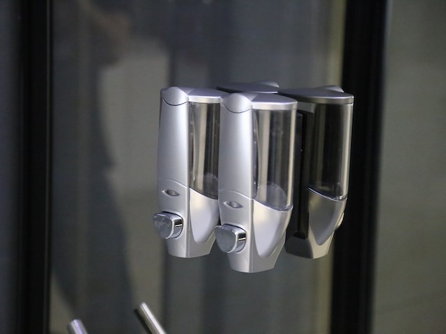 Stoomcabine vonato, met massagejets, zwarte cabine, wit bad - afbeelding 7 van  10