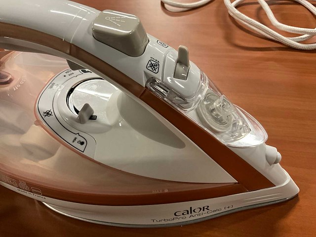 Stoomstrijkijzer (2x) - afbeelding 7 van  8