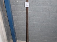 Stootijzer met lengte 110 cm. - afbeelding 2 van  2