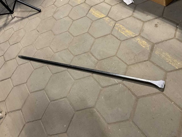 Stootijzer met punt - afbeelding 1 van  2