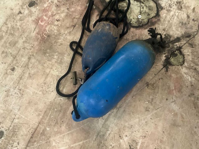 Stootwil - fenders - overige bootonderdeel (2x) - afbeelding 2 van  2