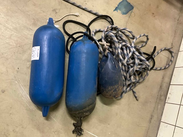 Stootwil - fenders - overige bootonderdeel (3x) - afbeelding 3 van  4