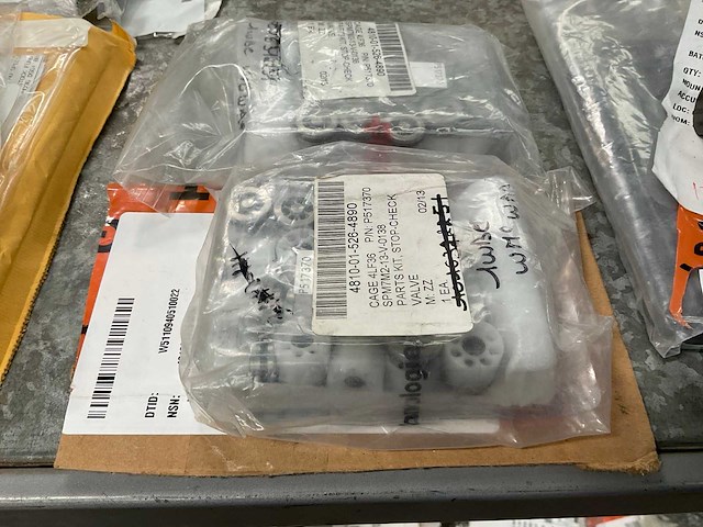 Stop-check valve kit parts (2x) - afbeelding 1 van  3