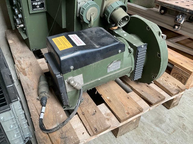 Stork fokker pda stroomverdeelkast met generator - afbeelding 1 van  2