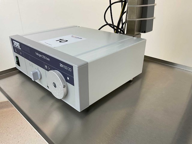 Storz halogen 250 twin endoscope - afbeelding 3 van  5