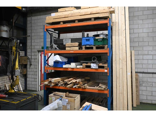 Stow palletstelling met inhoud rvs en bouwmaterialen - afbeelding 1 van  5
