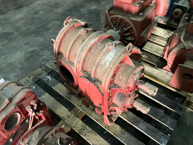 Stp3330 verdringerpomp - afbeelding 2 van  4