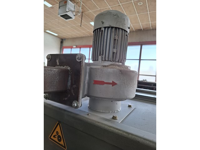 Straalcabine en reinigingsstation - afbeelding 2 van  16