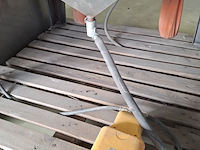 Straalcabine en reinigingsstation - afbeelding 12 van  16