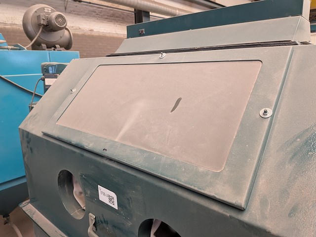 Straalcabine met zandblazer holland mineraal bv, 42 24, bouwjaar 2000 - afbeelding 16 van  17