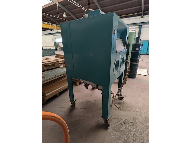 Straalcabine - afbeelding 10 van  16