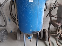 Straalketel met gelaatbescherming amitech, bouwjaar 1994 - afbeelding 1 van  6