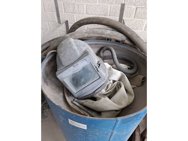 Straalketel met gelaatbescherming amitech, bouwjaar 1994 - afbeelding 2 van  6