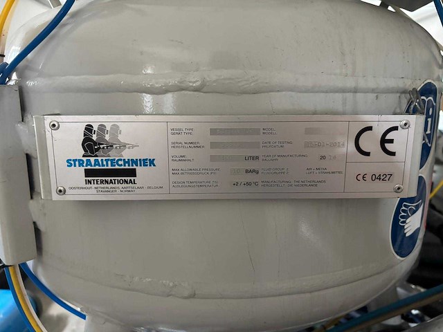 Straaltechniek - eferest - straalapparatuur - straalmachine - droog en nat stralen - afbeelding 6 van  10
