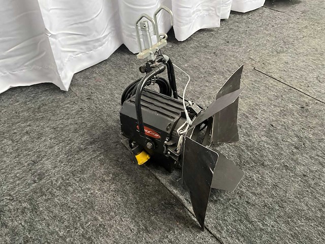 Strand polaris mk2 1 kw po spotlight (6x) - afbeelding 2 van  9