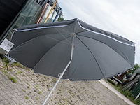 Strandparasols - afbeelding 1 van  5
