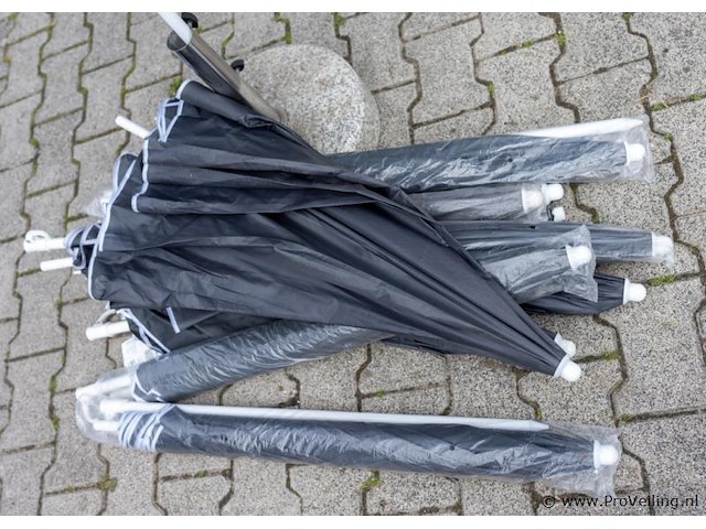 Strandparasols - afbeelding 5 van  5