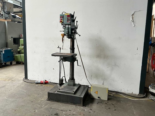 Strands - s68 - kolomboormachine - afbeelding 5 van  5