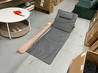 Strandstoelen en parasol (2x)