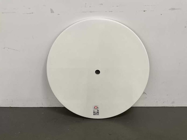 Stratifié moulé - terrastafelblad met parasolgat ø 80 cm (7x) - afbeelding 1 van  5