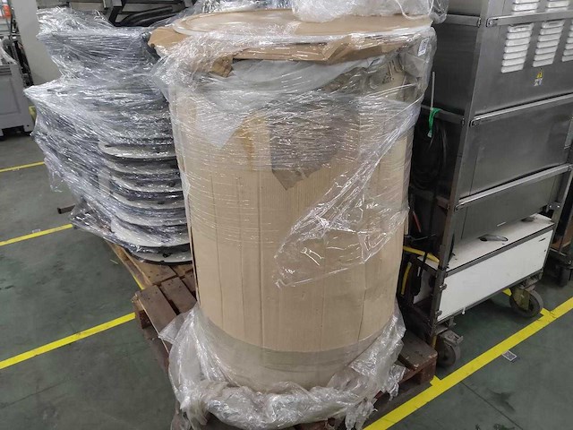 Stratifié moulé - terrastafelblad met parasolgat ø 80 cm (7x) - afbeelding 5 van  5