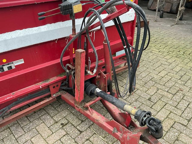 Straumann bvw voerdoseerwagen - afbeelding 16 van  25