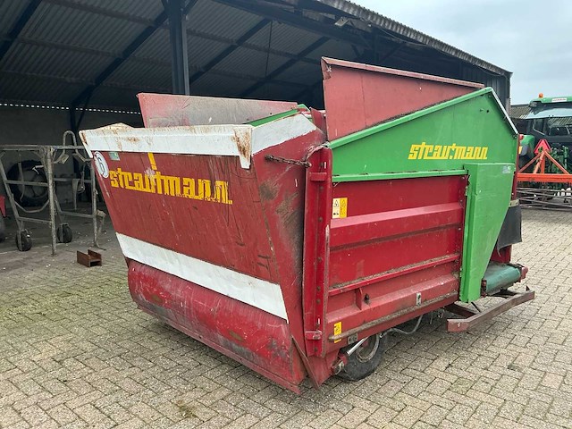 Straumann bvw voerdoseerwagen - afbeelding 21 van  25