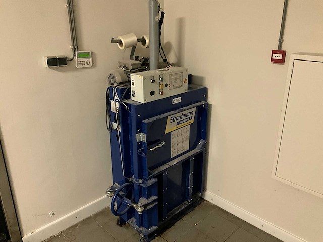 Strautmann - balepress 3 - kartonpers - afbeelding 2 van  9