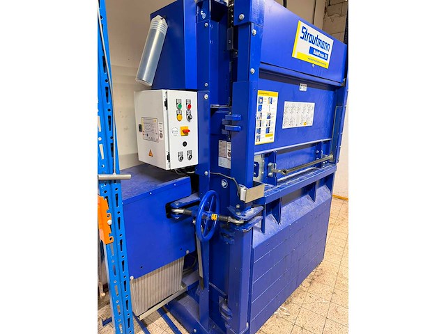Strautmann - balepress 53 bouwjaar 2019 - perscontainer - afbeelding 3 van  8