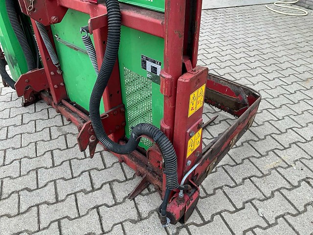 Strautmann hydrofox hk3 plus blokkensnijder - afbeelding 8 van  11