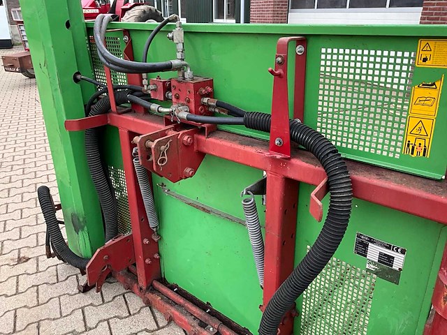 Strautmann hydrofox hk3 plus blokkensnijder - afbeelding 11 van  11