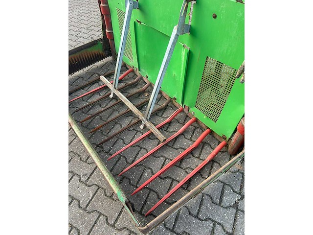 Strautmann hydrofox hx4 kuilvoersnijder - afbeelding 4 van  5