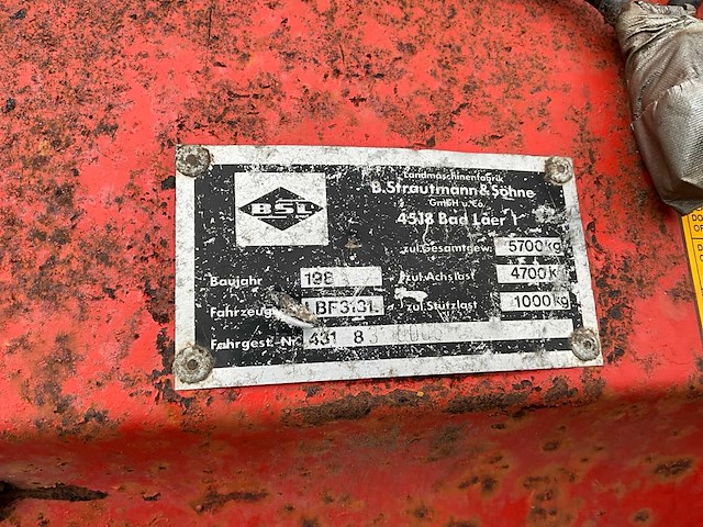 Strautmann lbf313 l opraapwagen - afbeelding 17 van  24