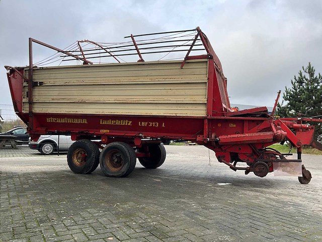 Strautmann lbf313 l opraapwagen - afbeelding 19 van  24