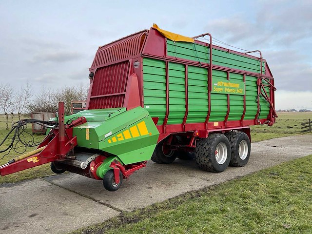 Strautmann super-vitesse 3401 opraapwagen - afbeelding 1 van  15