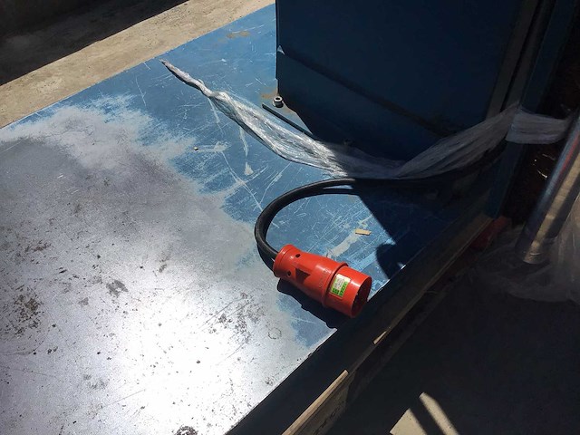 Strema h1500 plastic folieverpakkingsmachines op pallets - afbeelding 3 van  13