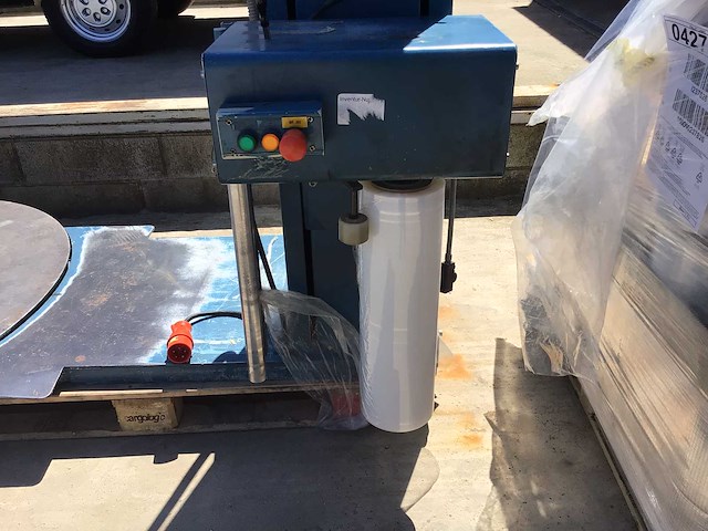 Strema h1500 plastic folieverpakkingsmachines op pallets - afbeelding 9 van  13