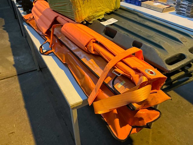 Stretcher met fixatieset (7x) - afbeelding 2 van  4