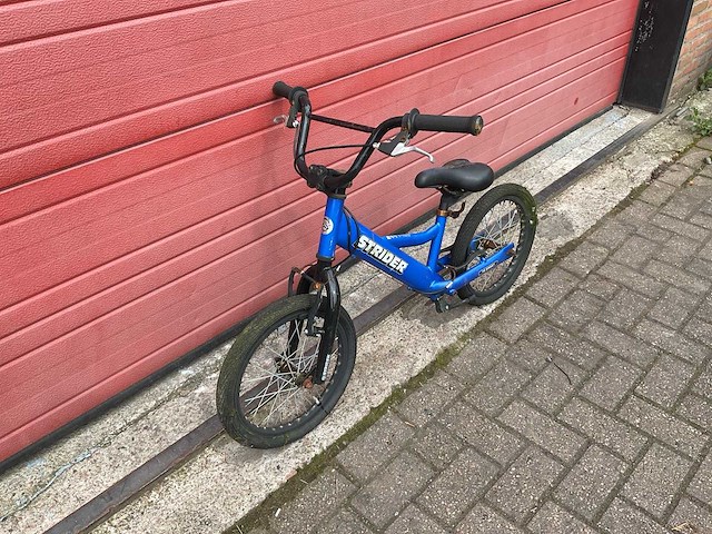 Strider 16 sport fiets - afbeelding 1 van  6