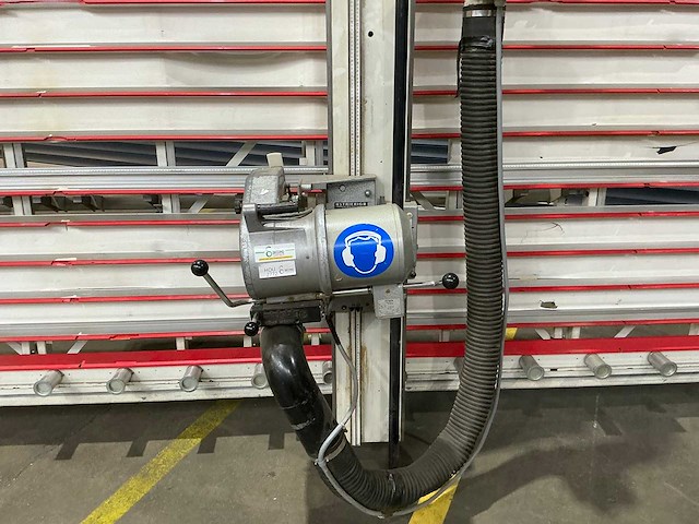 Striebig - 1995 - econom ii 4192 - verticale platenzaag - afbeelding 9 van  11