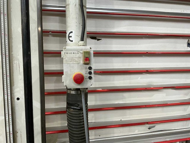 Striebig - 1995 - econom ii 4192 - verticale platenzaag - afbeelding 10 van  11