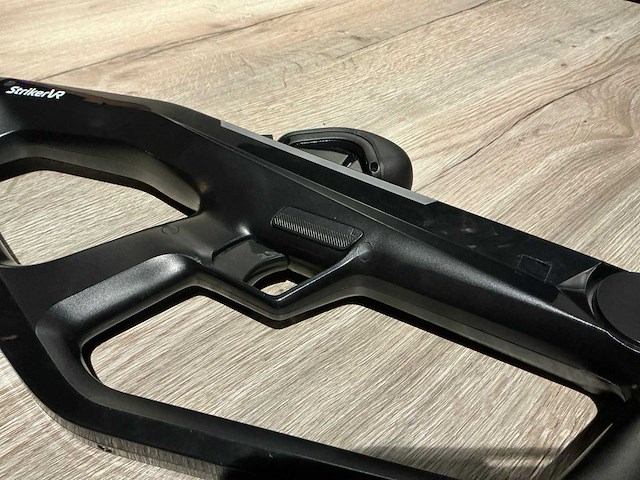 Strikervr mavrik-pro gun - afbeelding 2 van  3