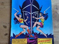 Strip : wonder woman - afbeelding 1 van  3