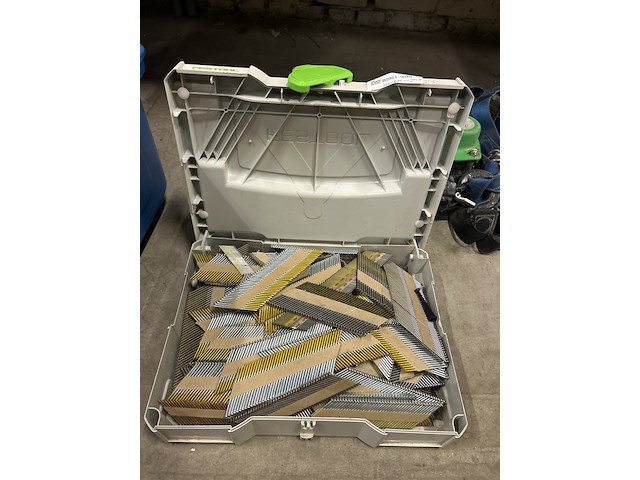 Stripnagels/spijkers in festool systainer - afbeelding 1 van  4