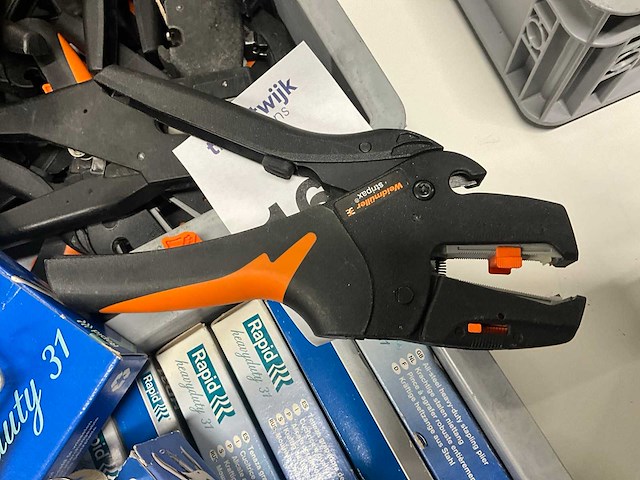 Striptangen & niettangen - afbeelding 3 van  4