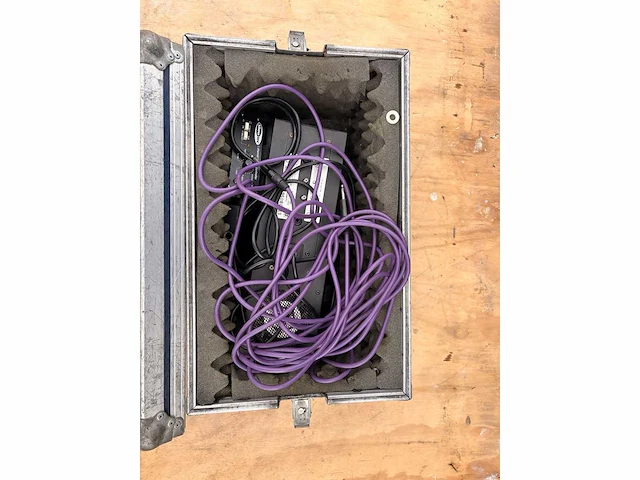Strobe & lighting with flightcase - afbeelding 4 van  4