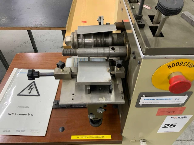Stroken snijmachine 1cm straps / firanko techniek b.v. - afbeelding 5 van  7